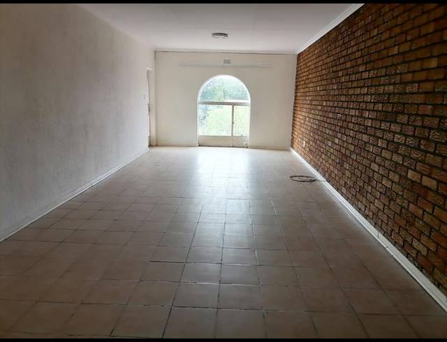 2 BEDROOM PROPERTY TO RENT IN BRENTHURST